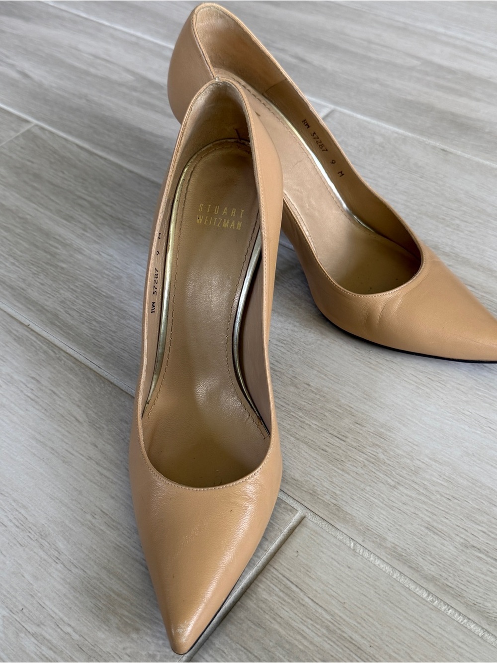 Stuart Weitzman Nude Leather Pointed-Toe Pumps, Sz 9